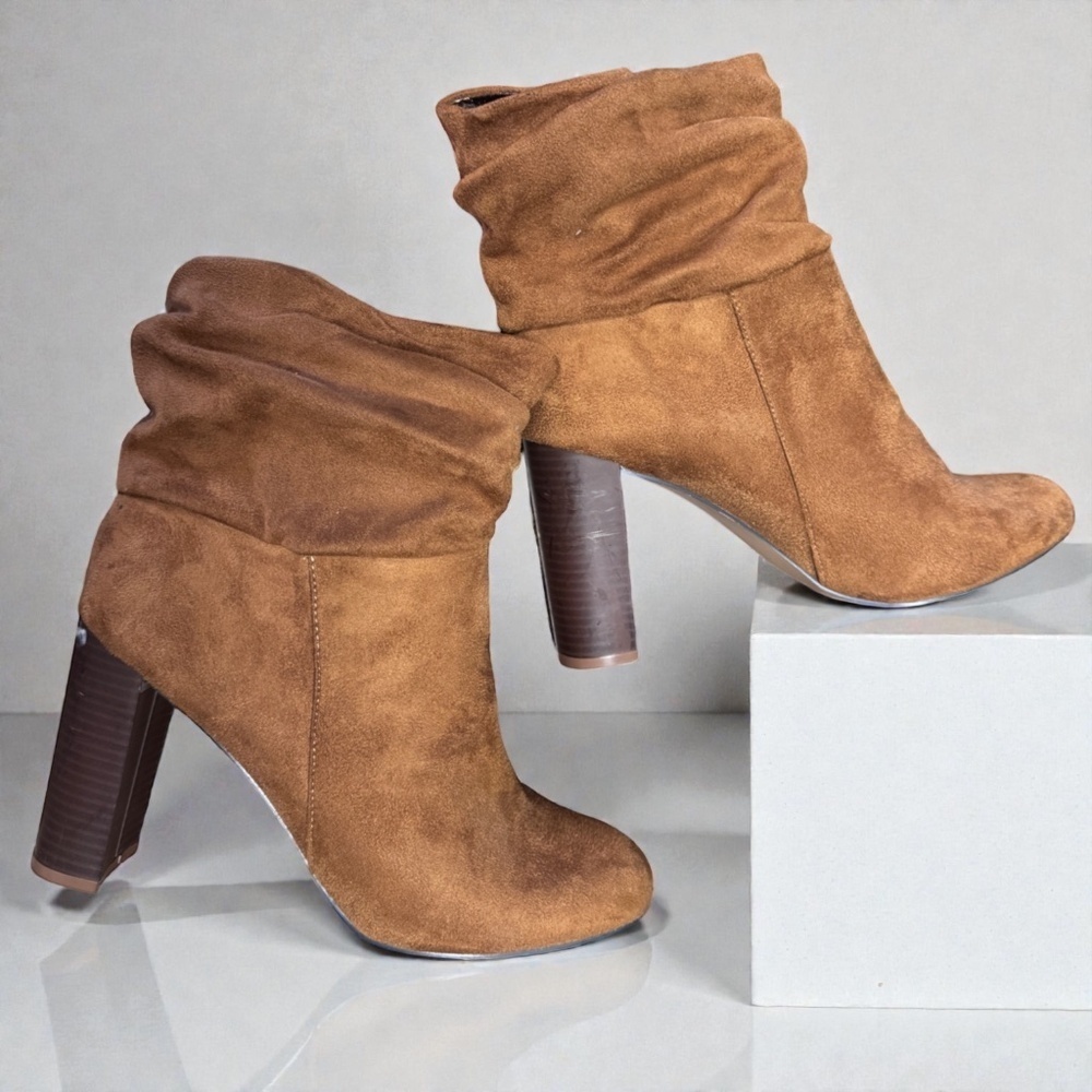 Liliana Brown Suede Slouch Ankle Booties | Women’s Size 9 | Excellent Condition